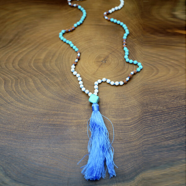 Necklace Stone Pirus